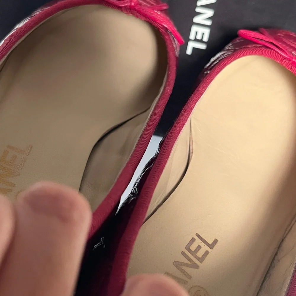 CHANEL Burgundy Patent Leather Flats